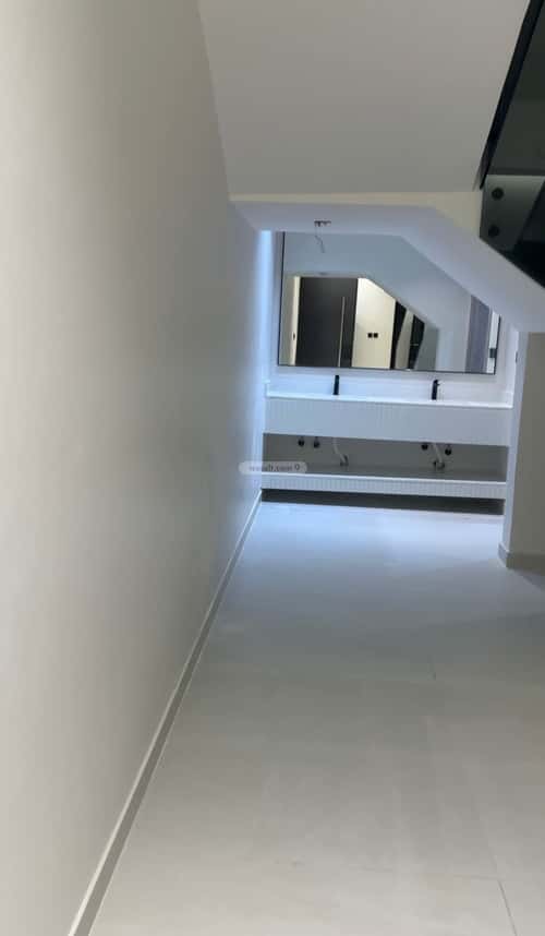 9 bedroom villa in Al Amwaj 3