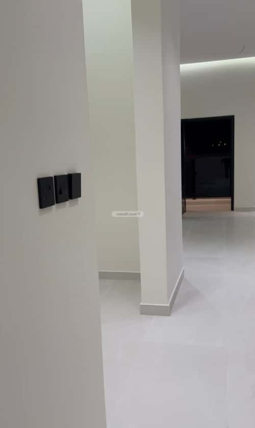 9 bedroom villa in Al Amwaj 5