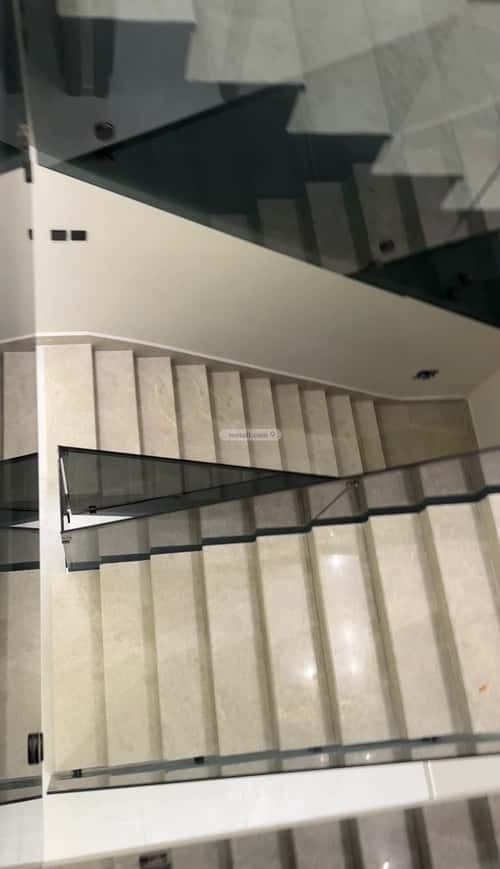 9 bedroom villa in Al Amwaj 6