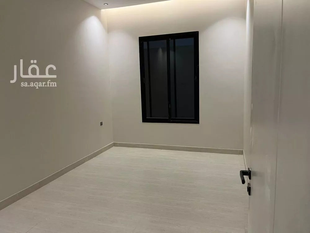 شقة 5 غرف في عكاظ 11