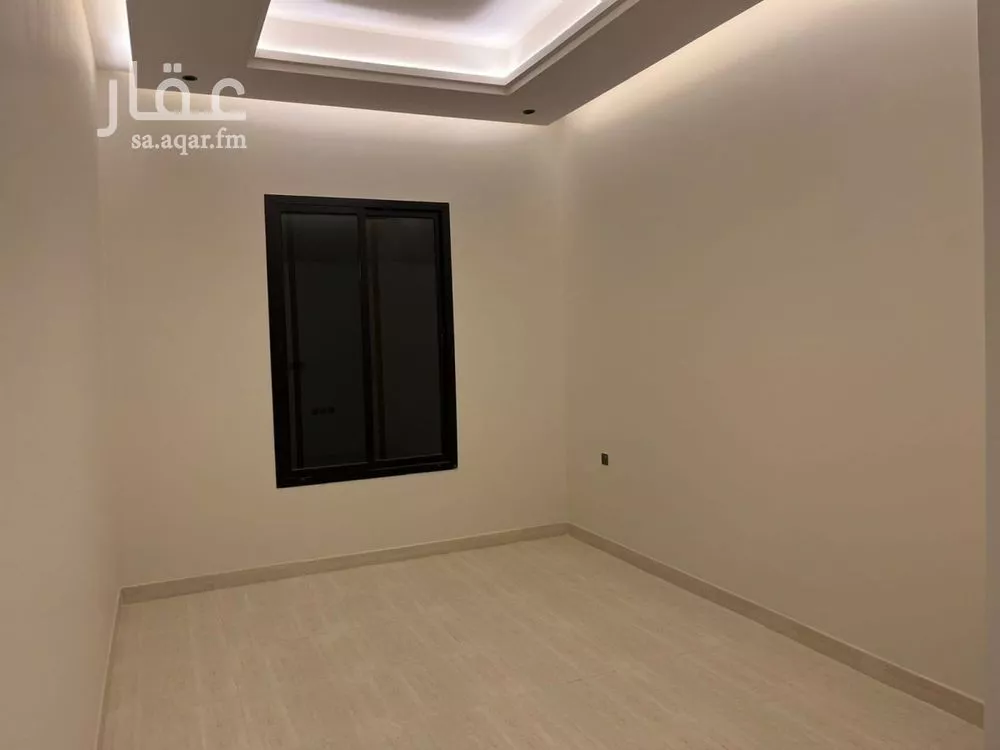 شقة 5 غرف في عكاظ 19