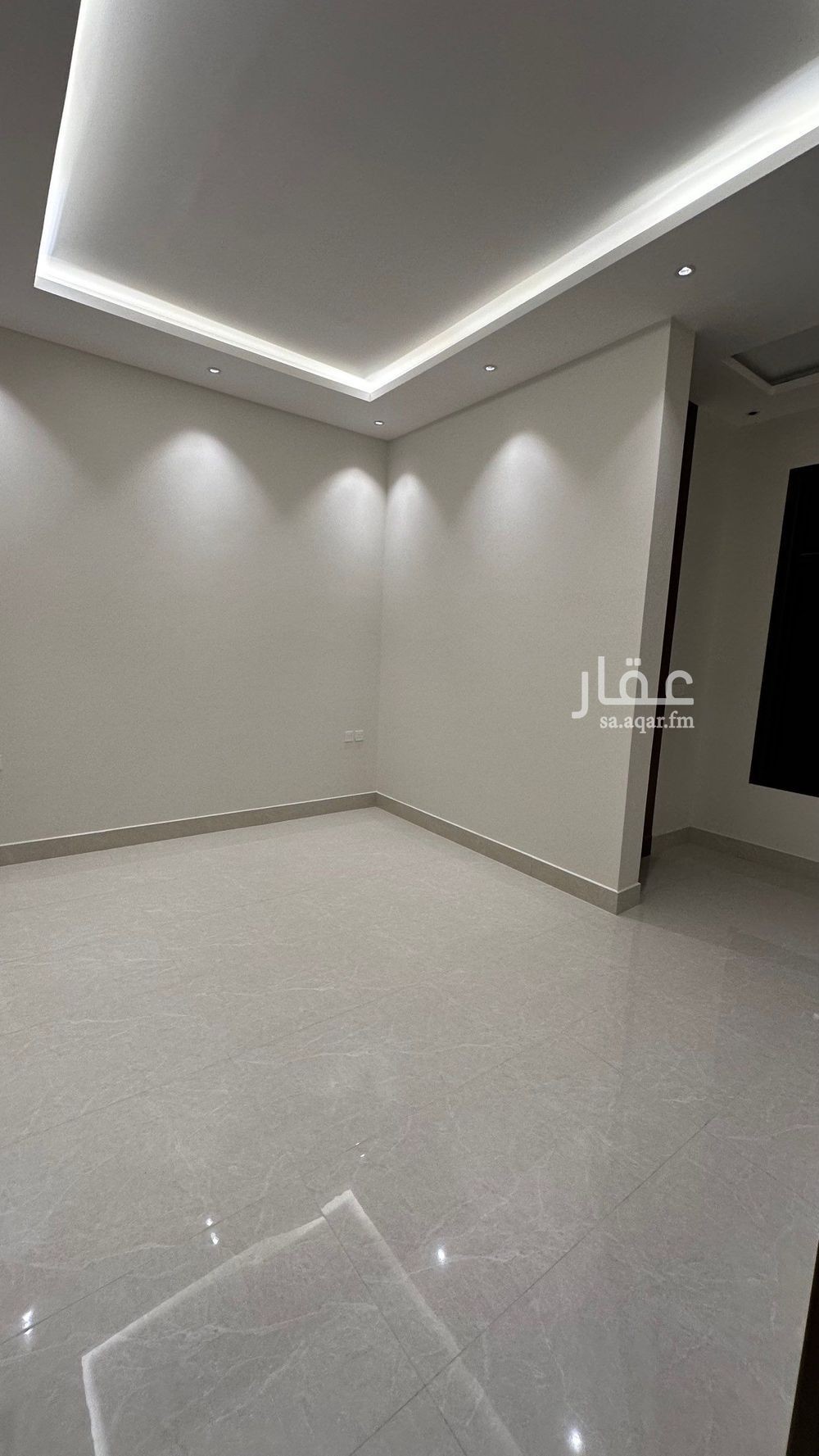 5 bedroom villa in Dhahrat Laban, Riyadh 14