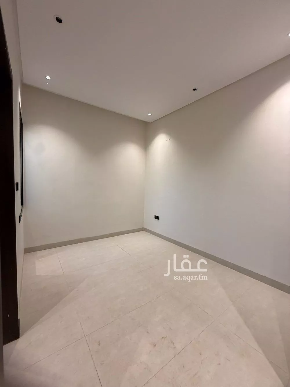 فيلا 5 غرف في طويق 13