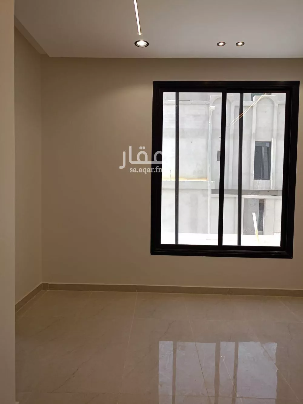 فيلا 4 غرف في الجنادرية 13