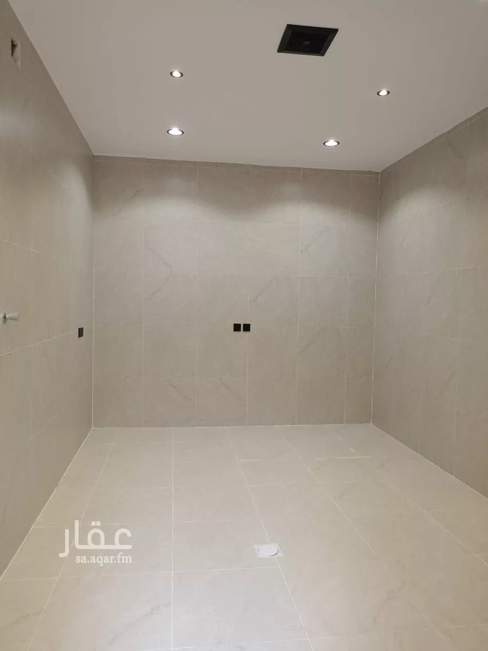 فيلا 4 غرف في الجنادرية 4