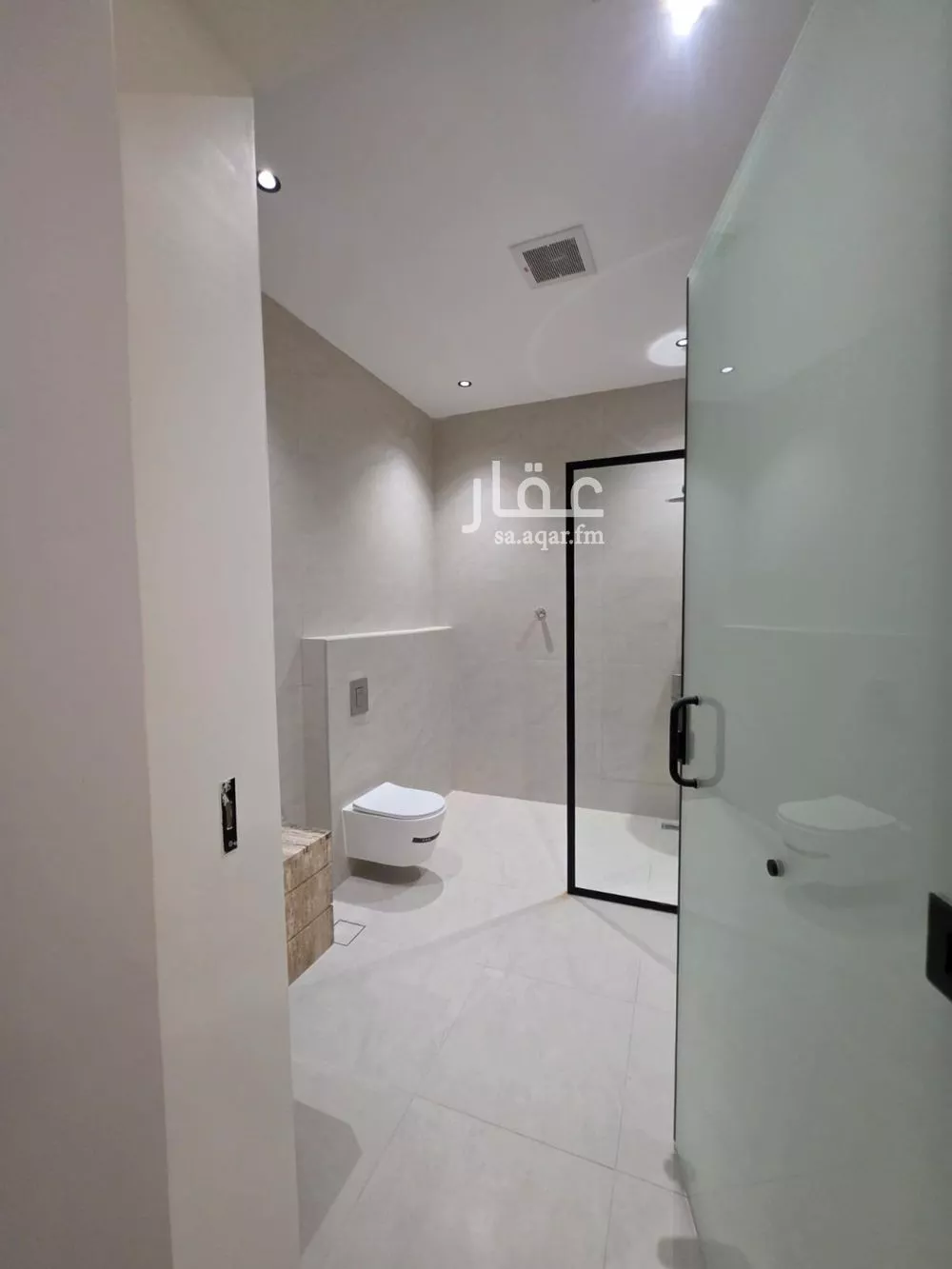 فيلا 5 غرف في النرجس 16