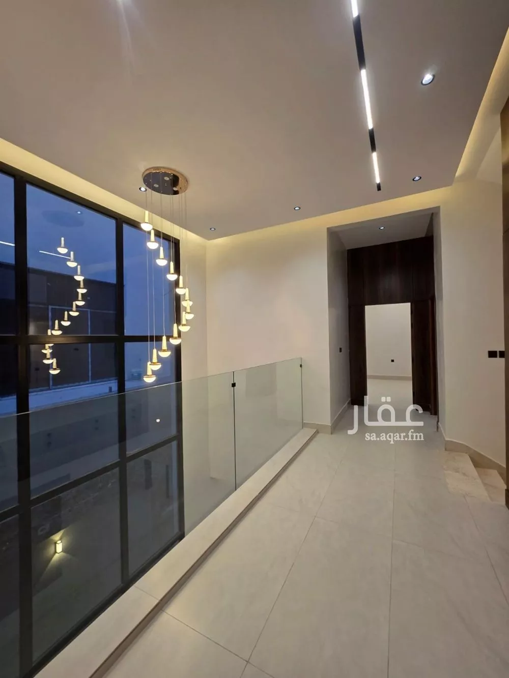 فيلا 5 غرف في النرجس 23