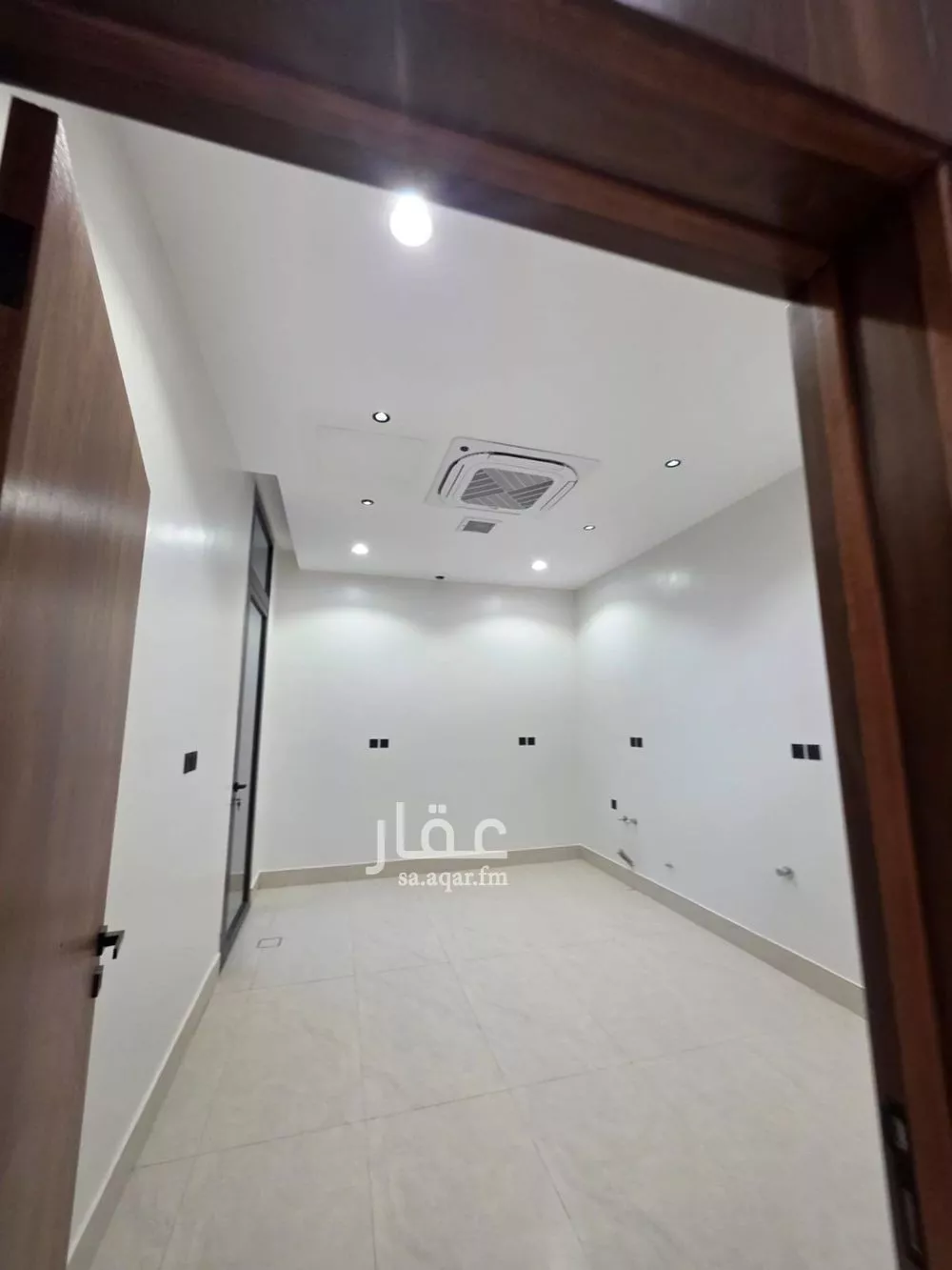 فيلا 5 غرف في النرجس 6