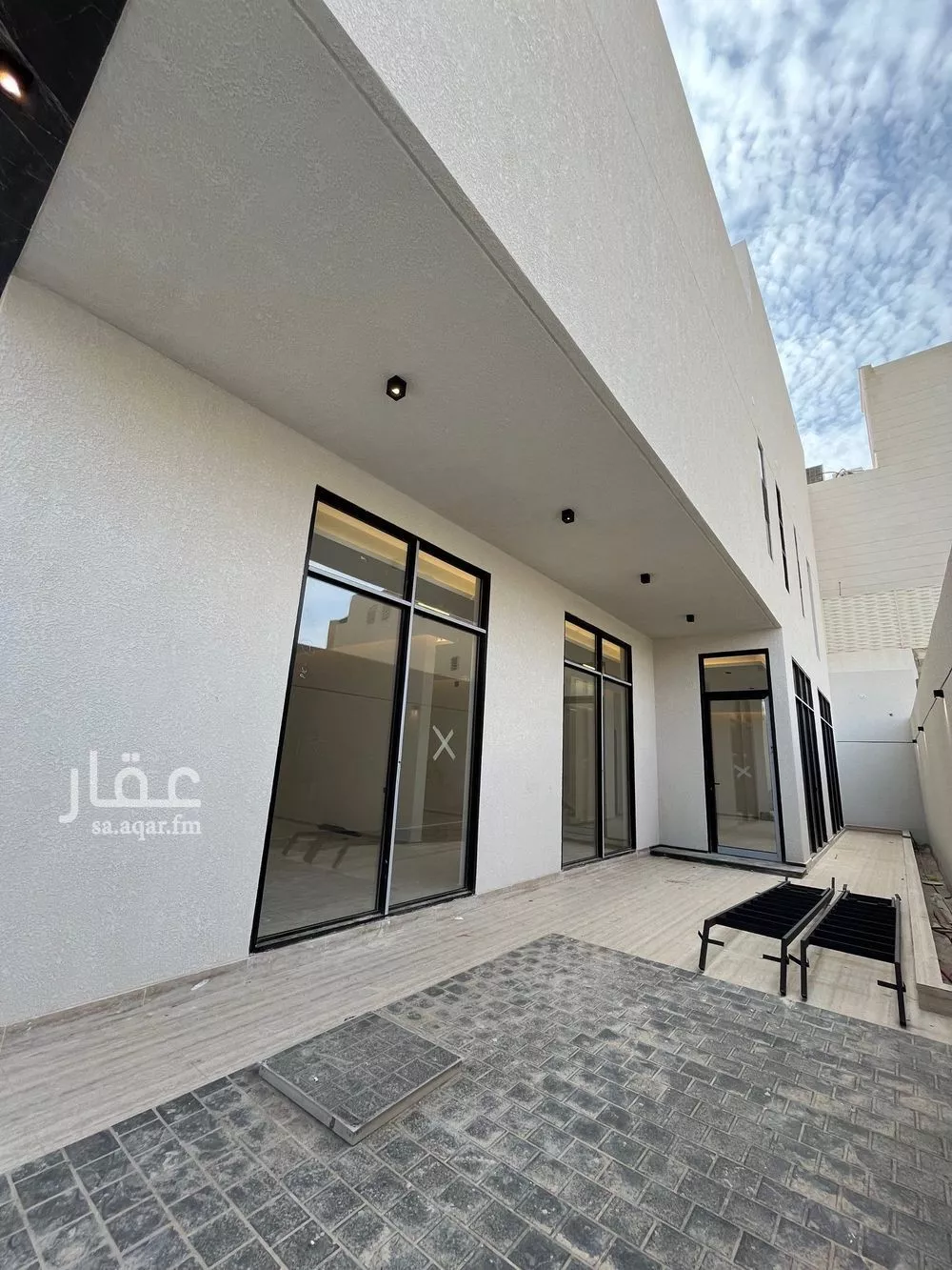 فيلا 4 غرف في النرجس 3