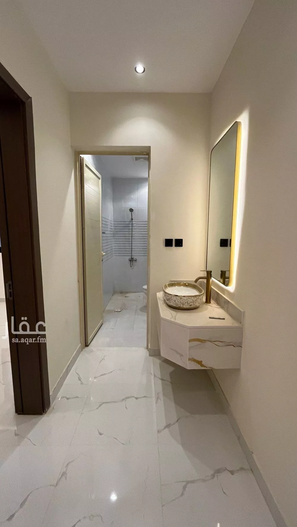 شقة 4 غرف في عكاظ 12