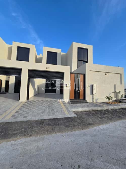 8 bedroom villa in Al Amwaj 3