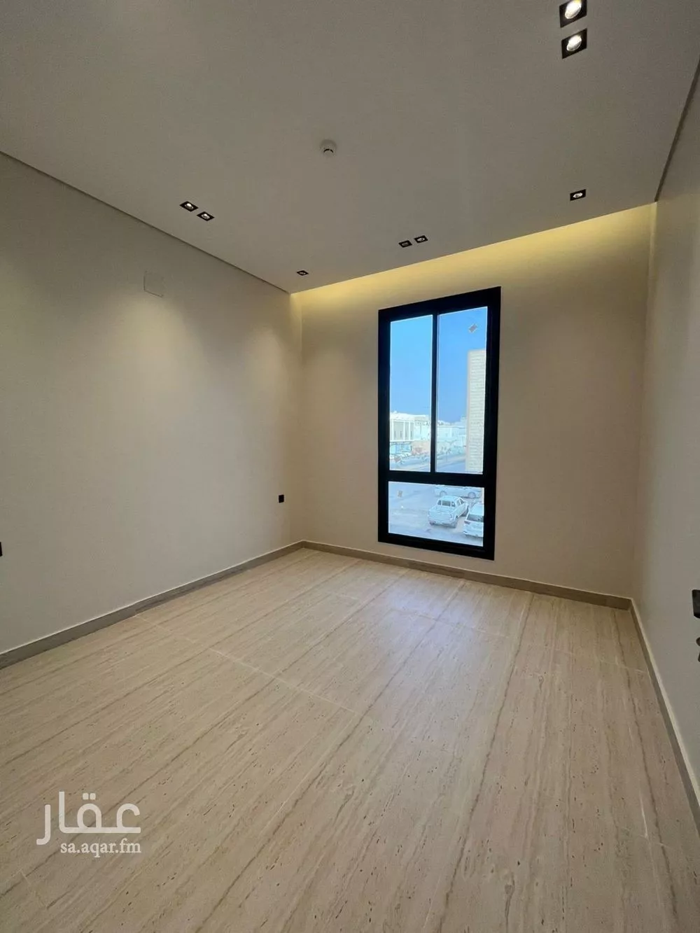 شقة 5 غرف في عكاظ 14