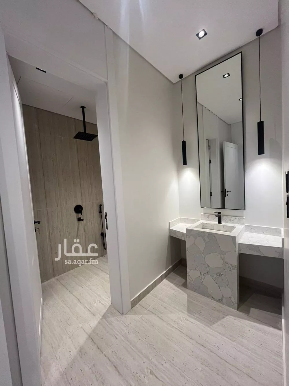 شقة 5 غرف في عكاظ 4