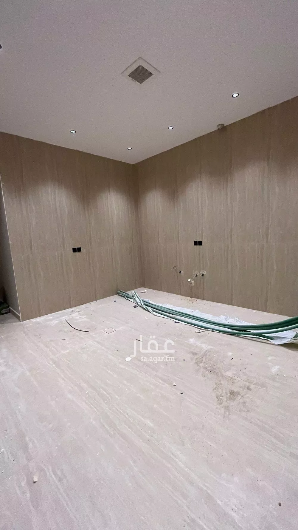 شقة 5 غرف في عكاظ 12