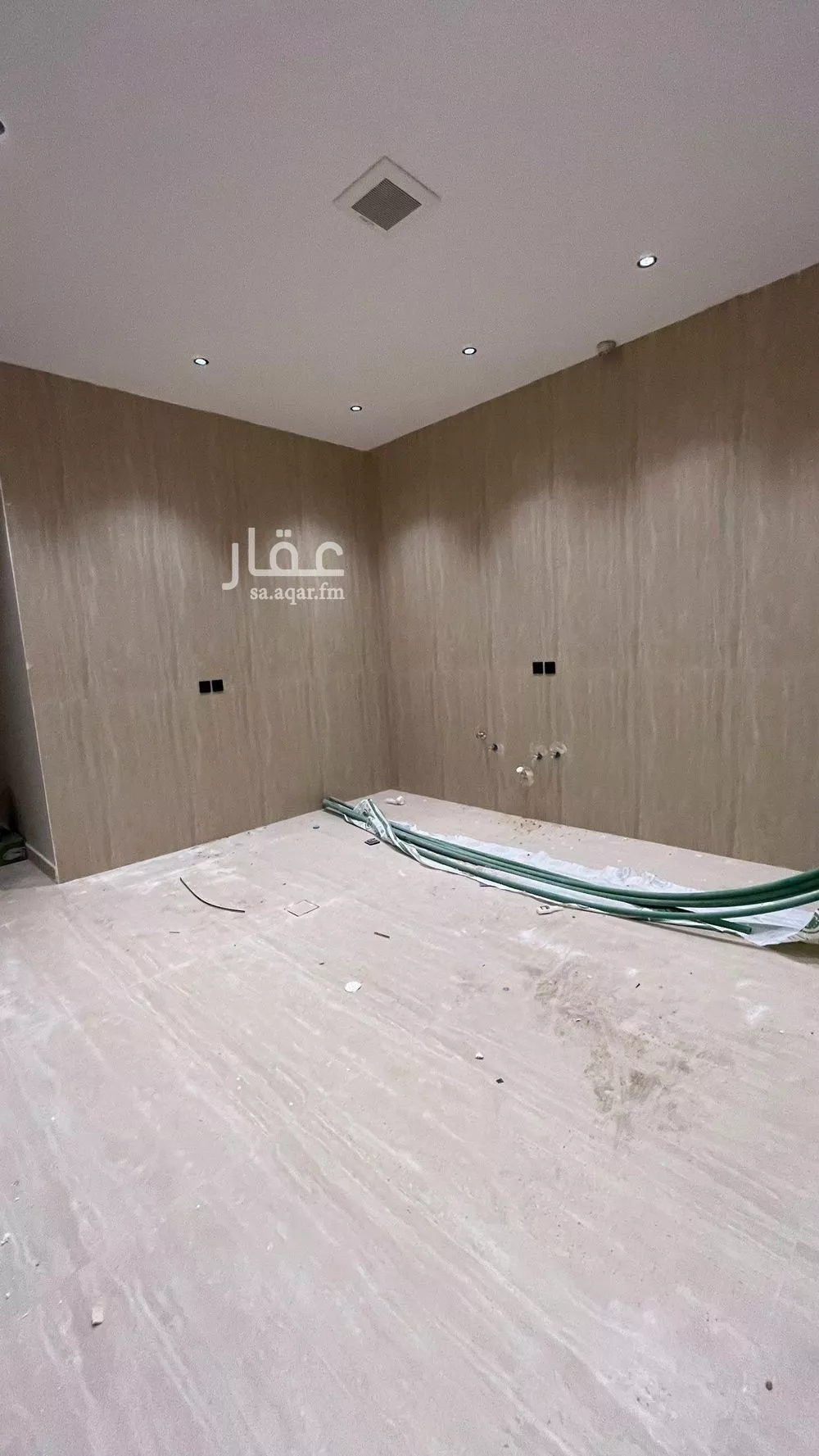 شقة 5 غرف في عكاظ 26