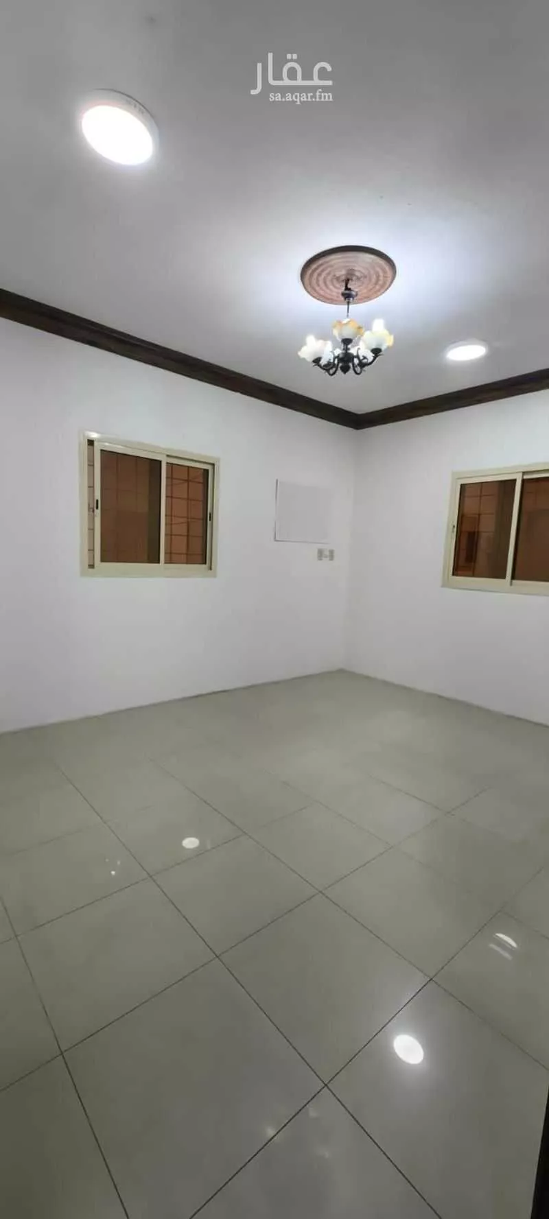 735 sqm building in Al Aziziyah 3