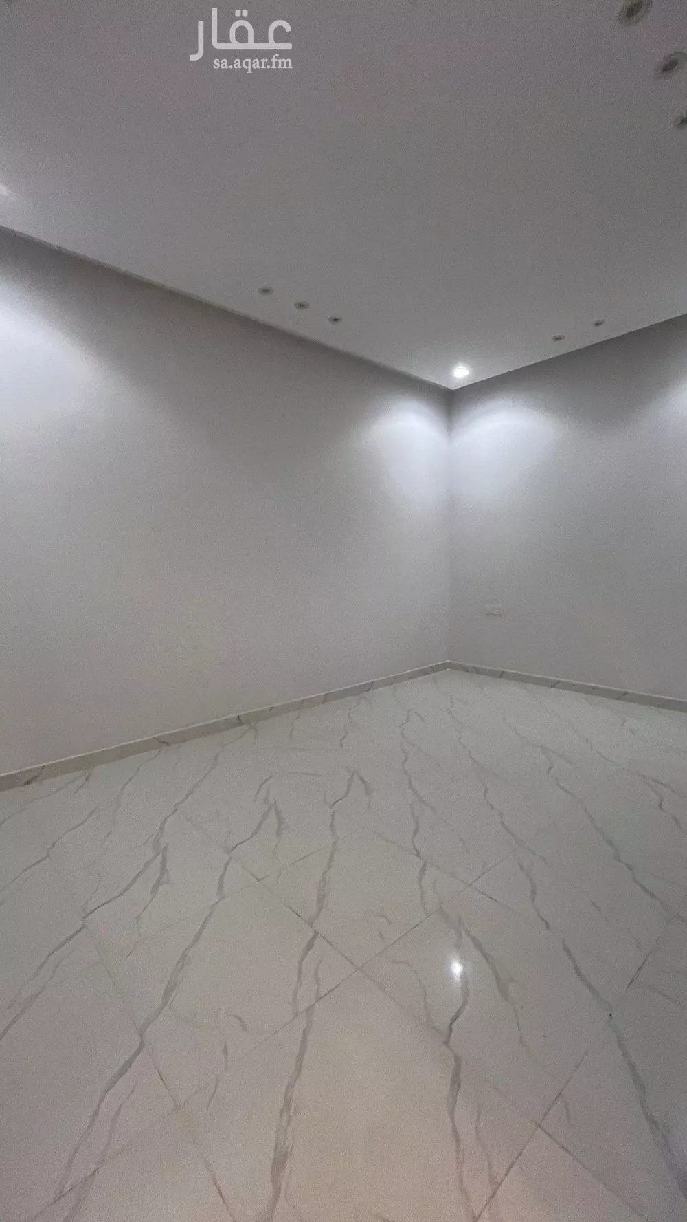 شقة 5 غرف في عكاظ 16