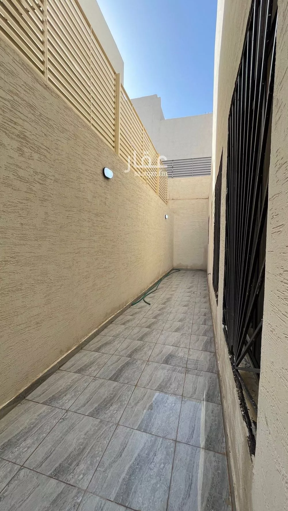 شقة 5 غرف في عكاظ 18