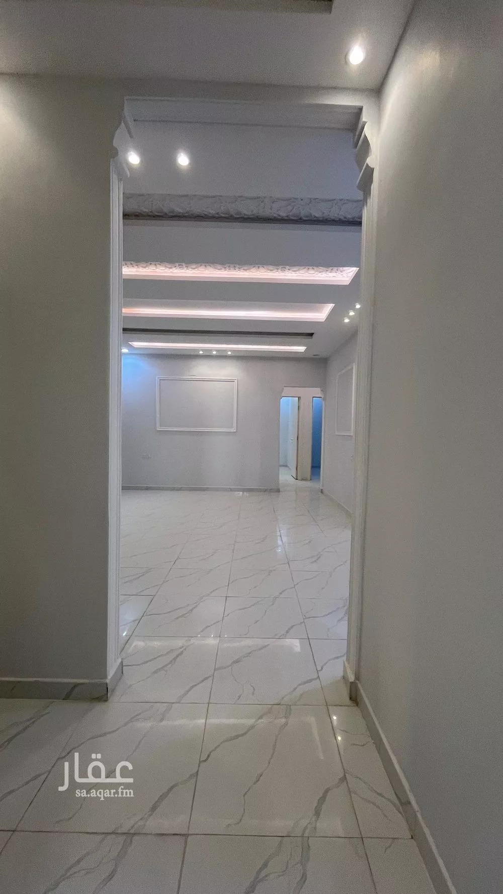 شقة 5 غرف في عكاظ 9