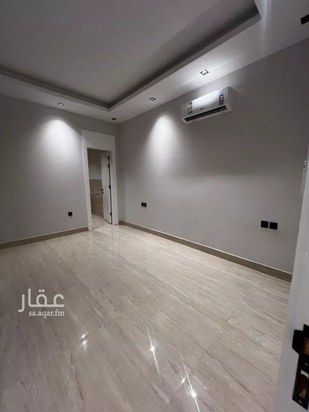 شقة 3 غرف في الملقا 2