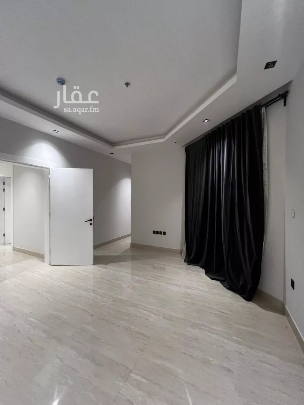 شقة 3 غرف في الملقا 6