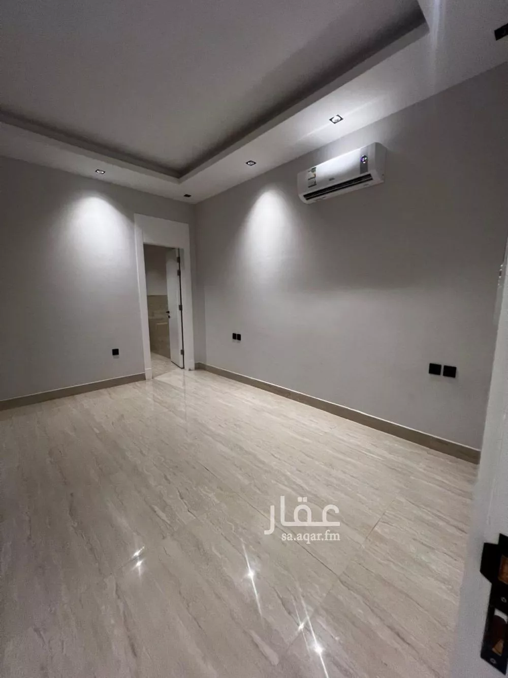 شقة 3 غرف في الملقا 10