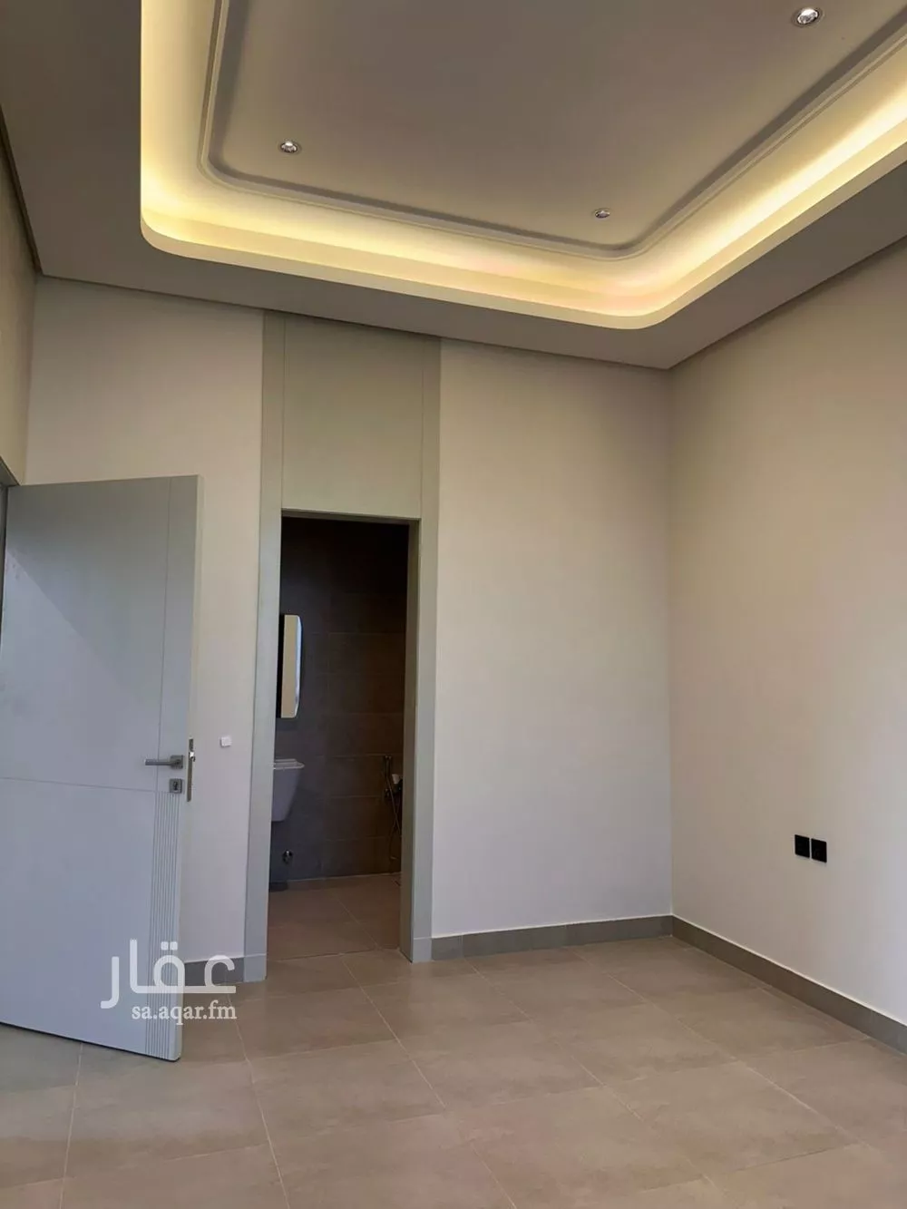 4 bedroom apartment in Al Rimal 9