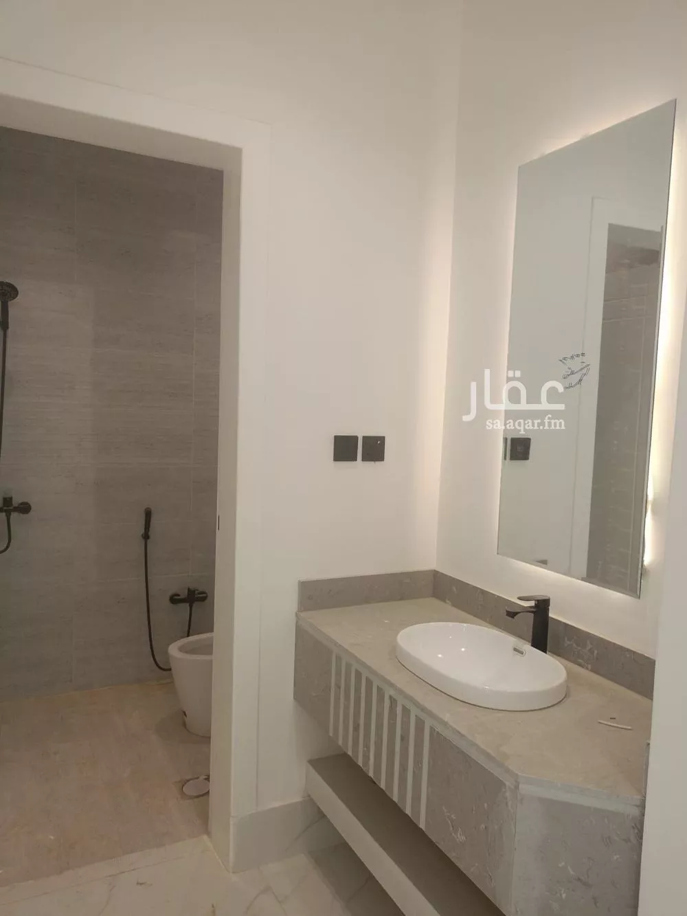 شقة 3 غرف في الجنادرية 11