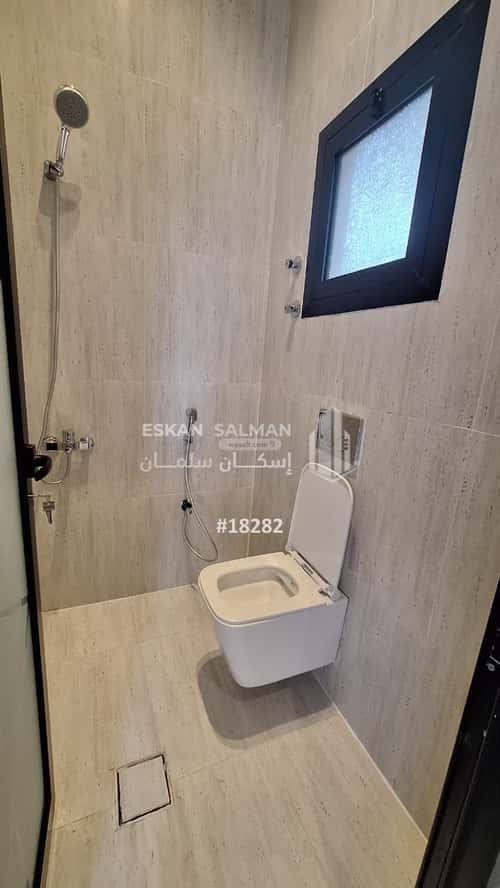 8 bedroom villa in As Sawari 6