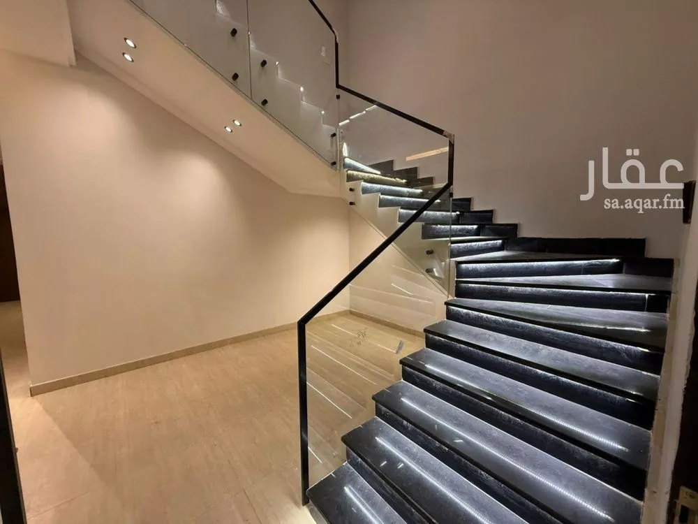 فيلا 7 غرف في الرحمانية 2