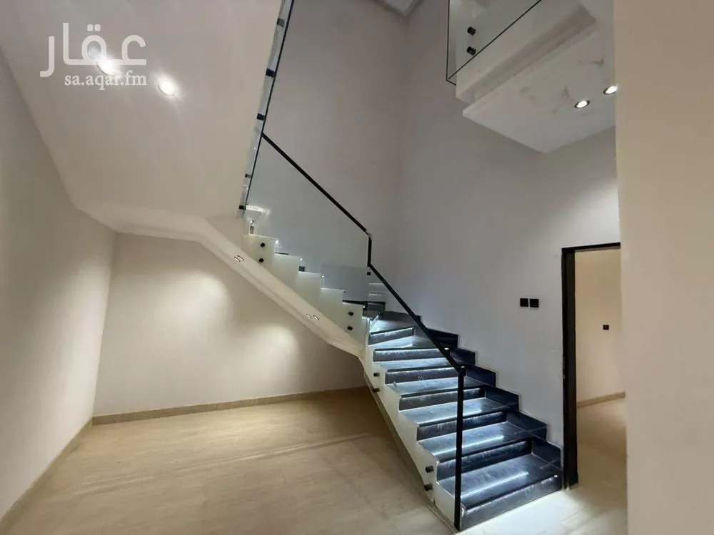 فيلا 7 غرف في الرحمانية 23