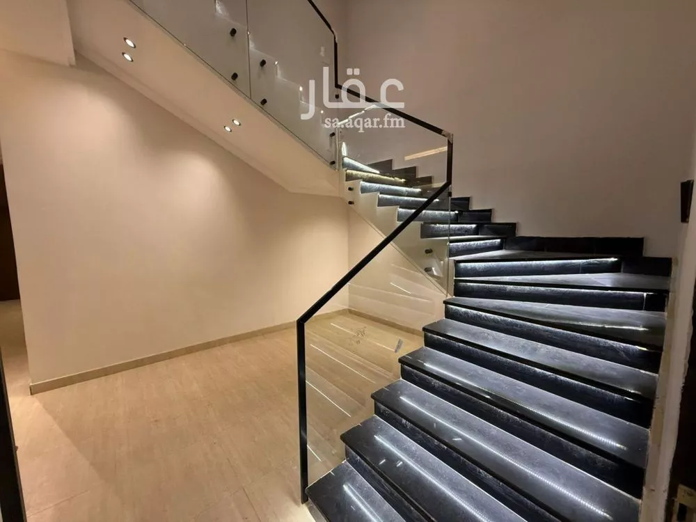 فيلا 7 غرف في الرحمانية 18