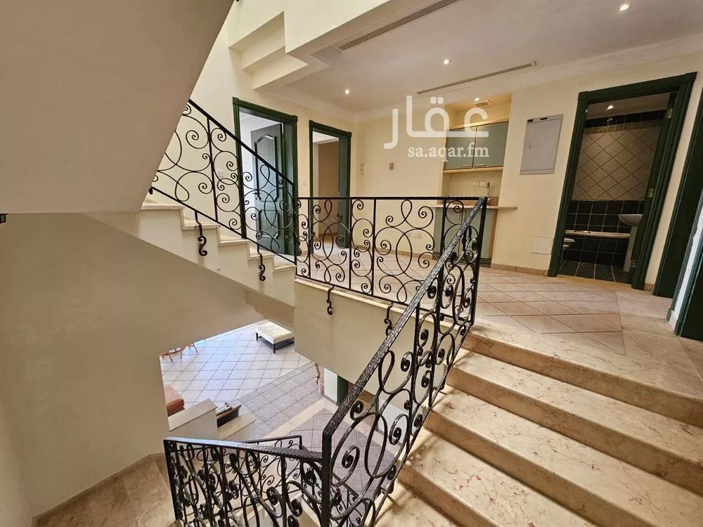 فيلا 7 غرف في الزمرد 20