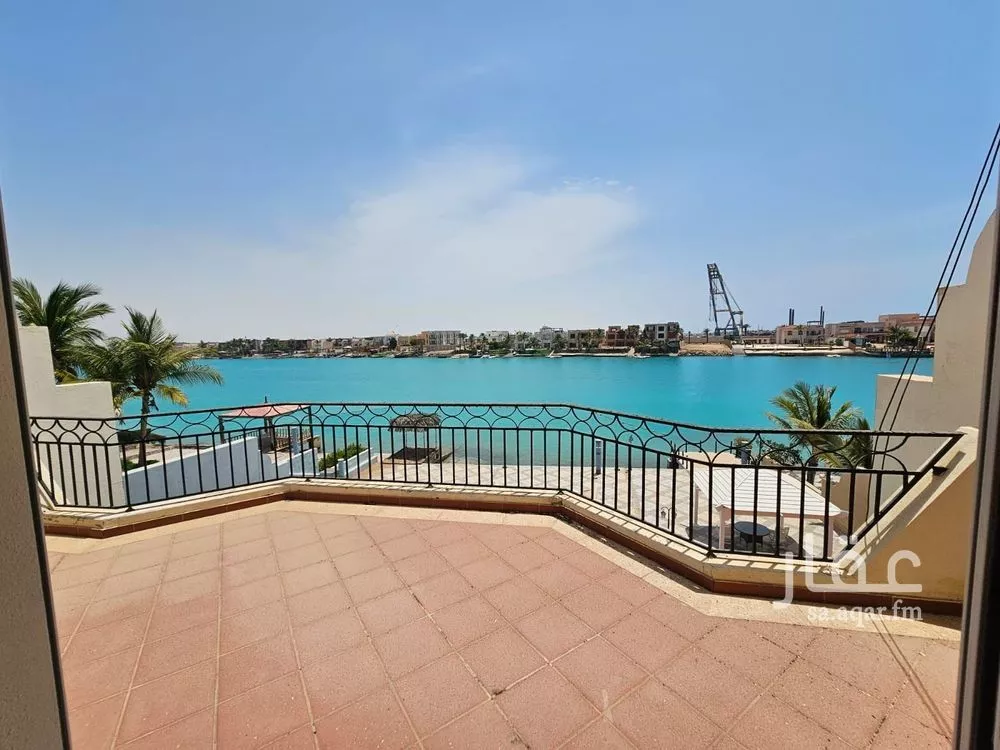 فيلا 7 غرف في الزمرد 24