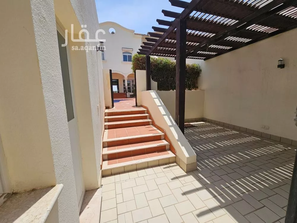 فيلا 7 غرف في الزمرد 5