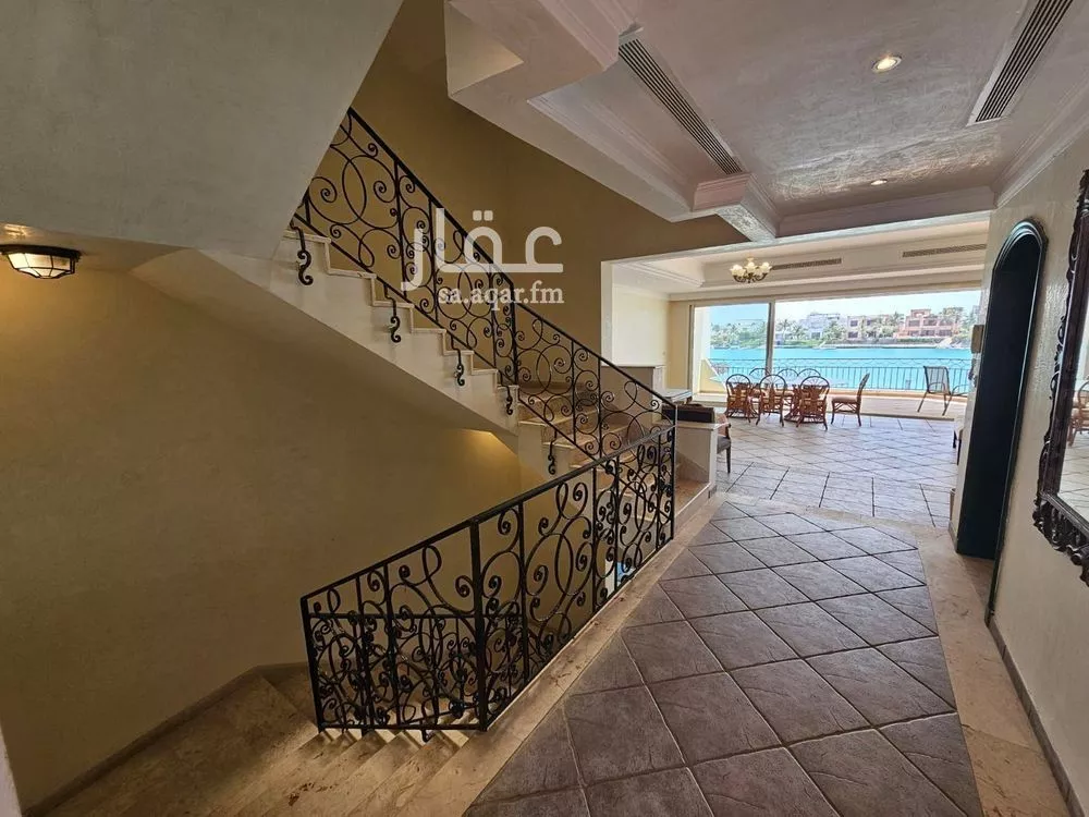 فيلا 7 غرف في الزمرد 9