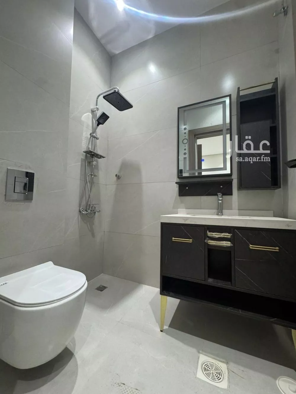 فيلا 4 غرف في الياقوت 17