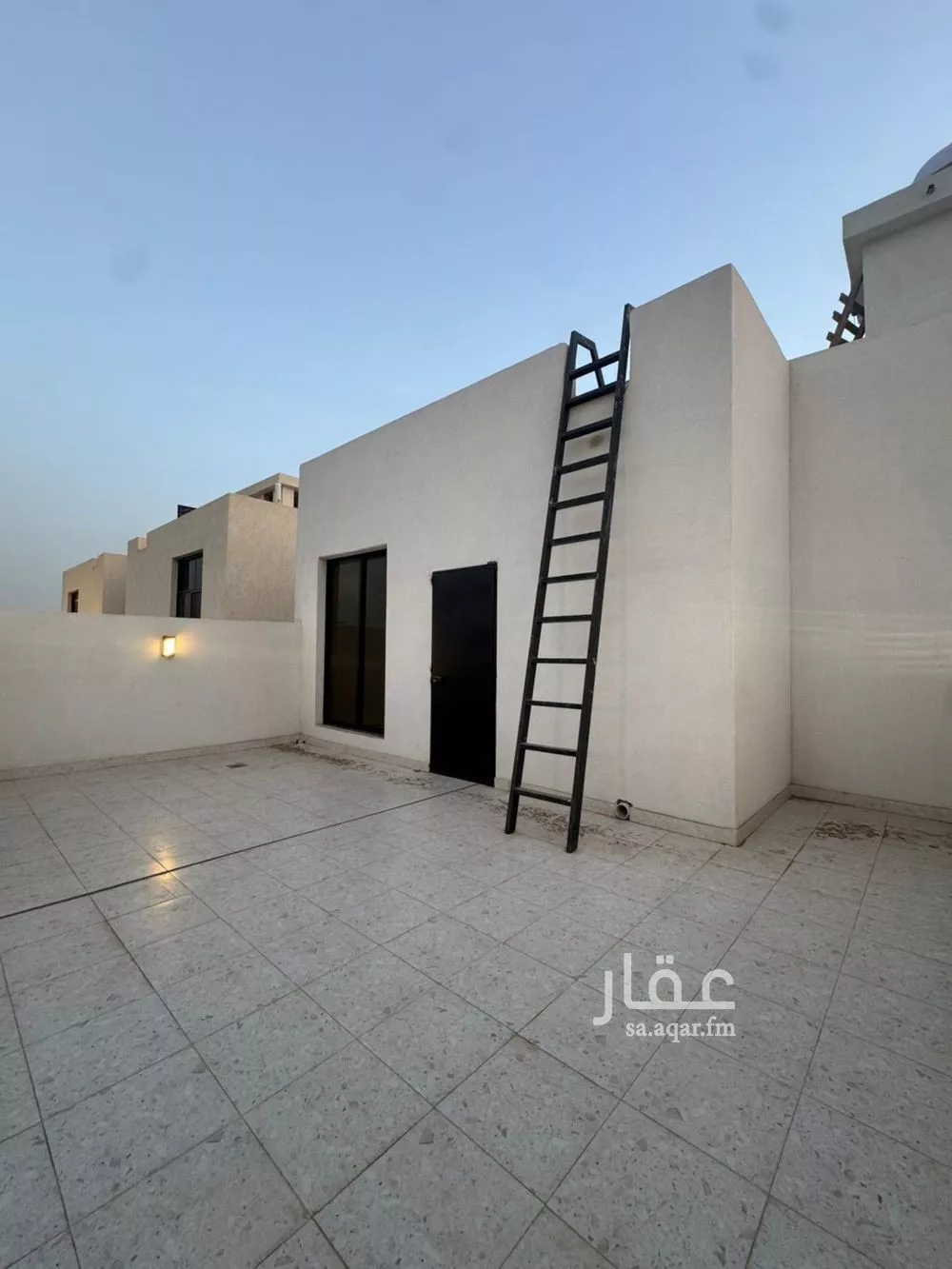 فيلا 4 غرف في الياقوت 18