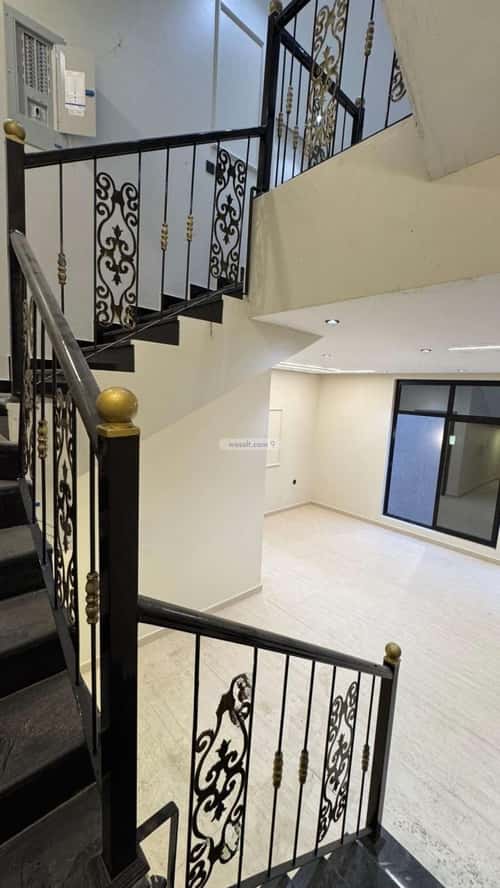 6 bedroom villa in As Sawari 5