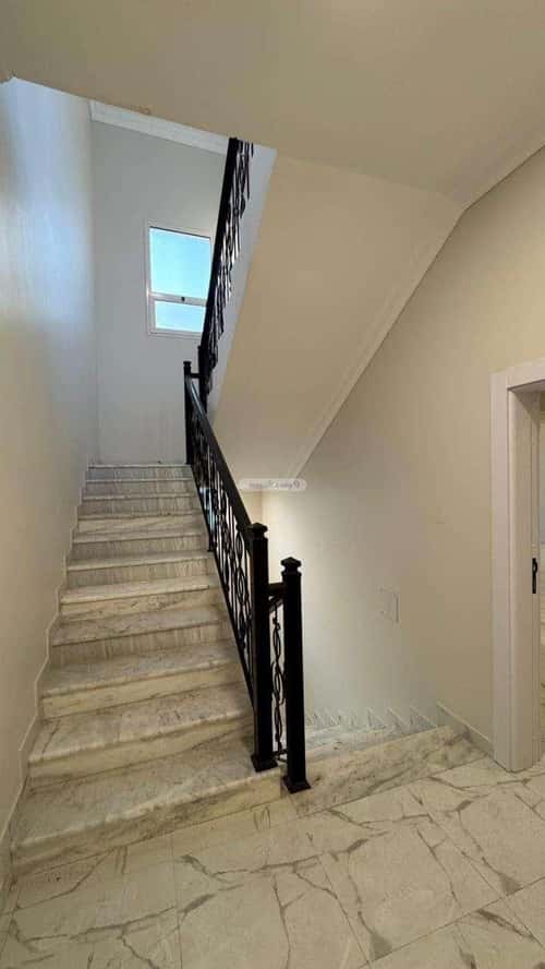 6 bedroom floor in Al Jisr 3