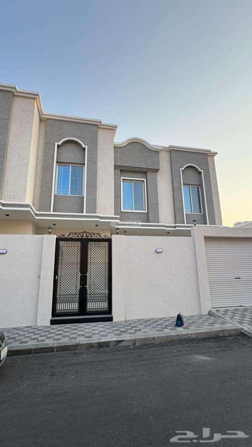 6 bedroom floor in Al Jisr 6