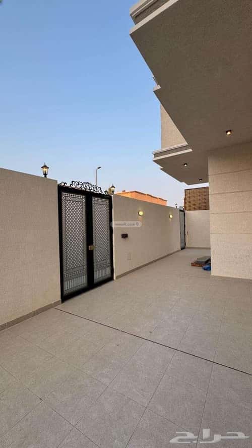 6 bedroom floor in Al Jisr 9
