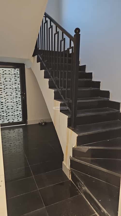 5 bedroom villa in As Sawari 3