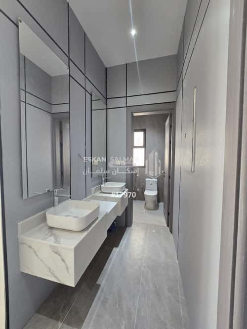 8 bedroom villa in Al Amwaj 8