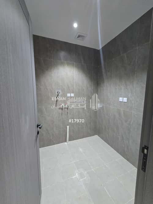 8 bedroom villa in Al Amwaj 2