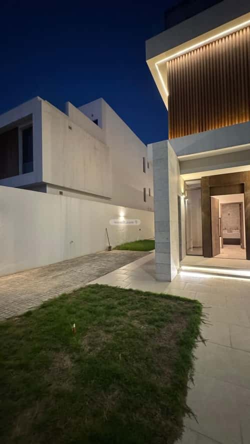 6 bedroom villa in Al Bahr 1
