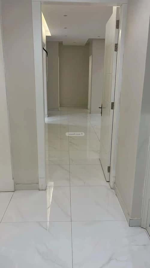 3 bedroom apartment in Al Buhairah, Eastern Province 10