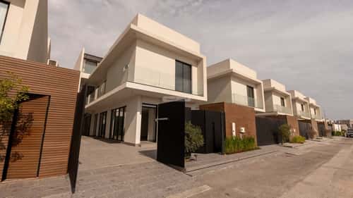 6 bedroom villa in Al Bahr 8