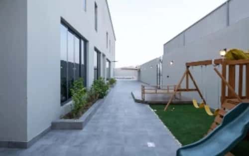 8 bedroom villa in Al Buhairah 1