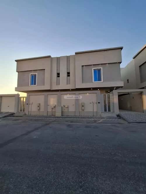 6 bedroom villa in Al Amwaj 4